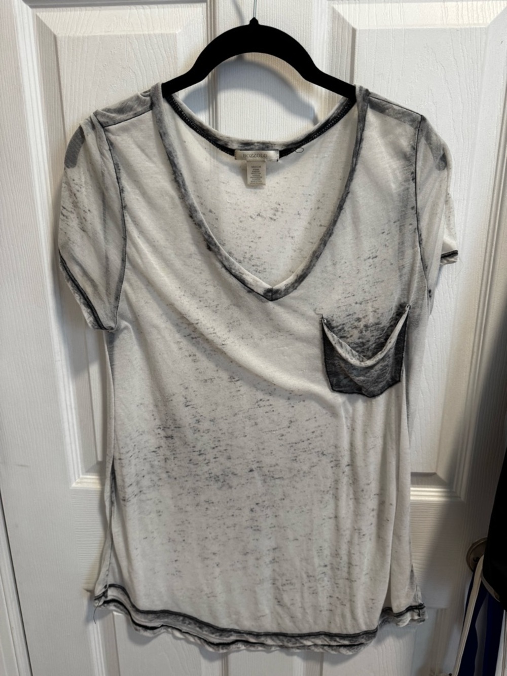 Bozzolo White Short Sleeve V-Neck Pocket Tee with Gray Trim